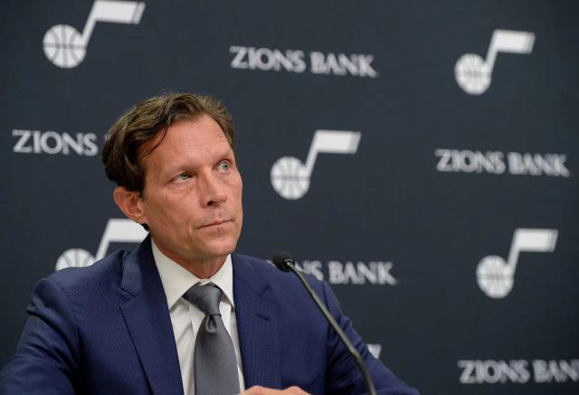 1650632896604070773.jpg 贝博体育-【体坛篮球秀】爵士“创造”奇迹 各队“报价”约基奇