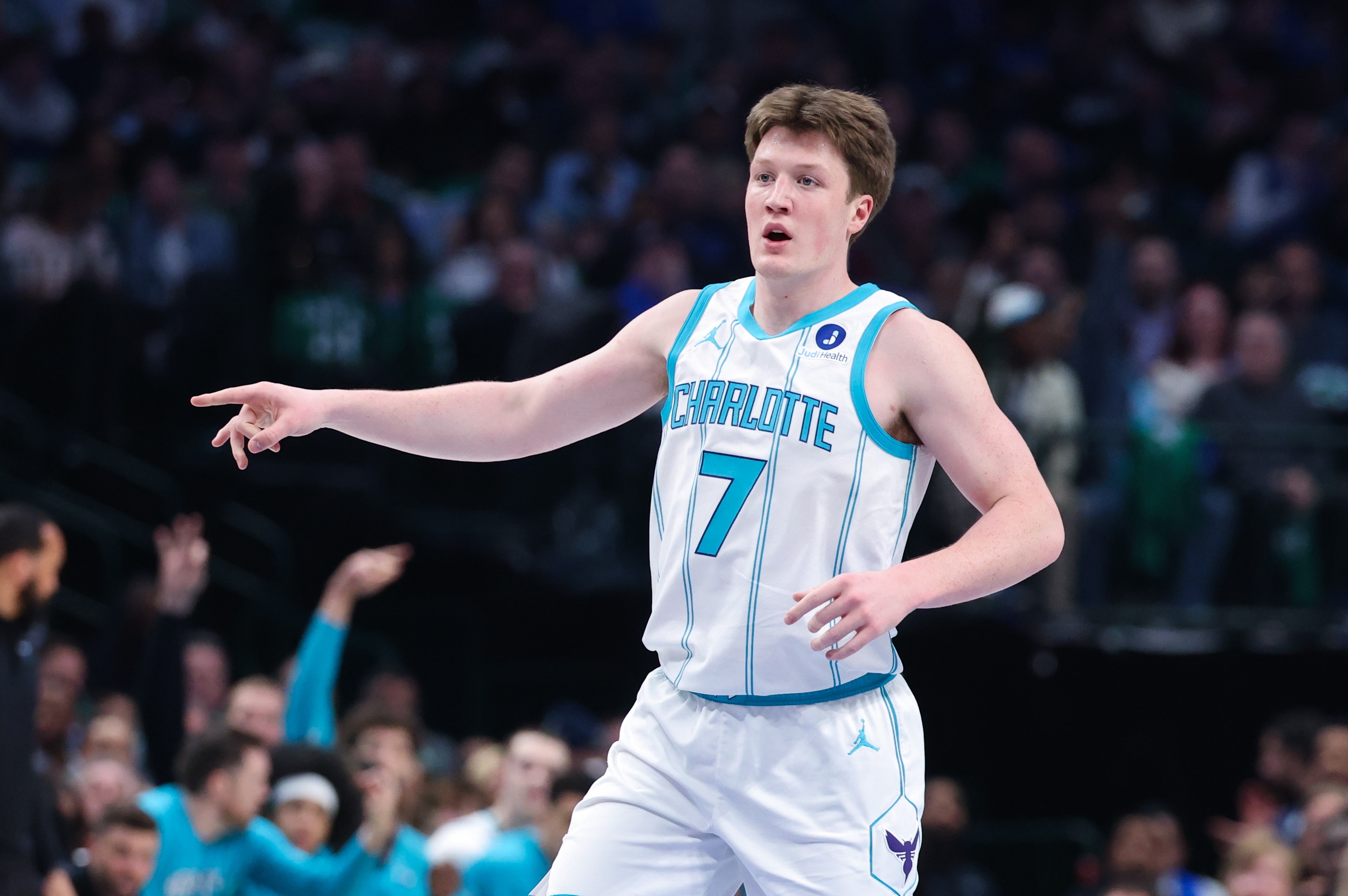 APP下载-克尼佩尔12次至少20分&amp;真实命中率75%+ 超切特成NBA历史新秀第1